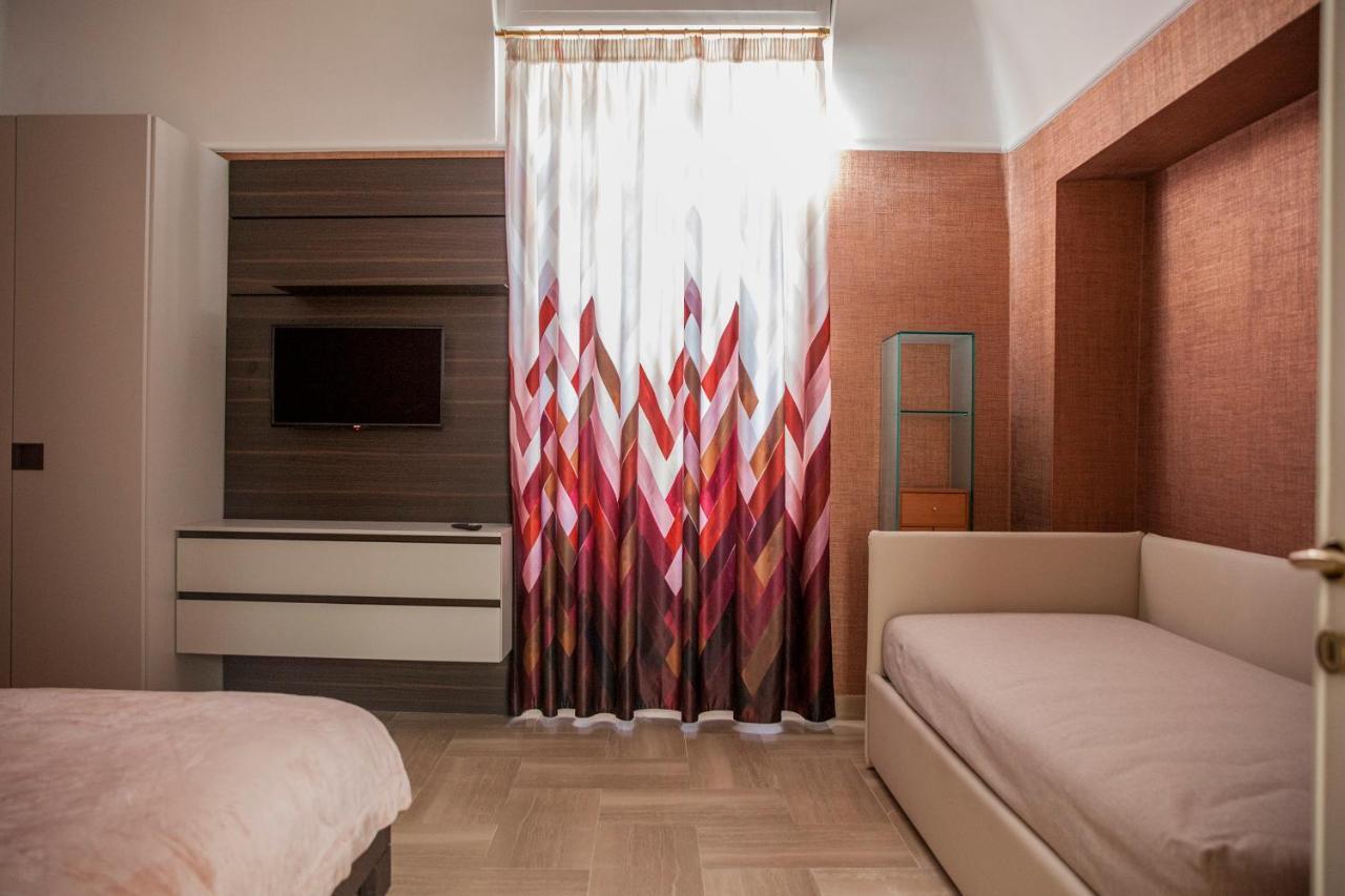 Kasa Lupus B&B 루체라 외부 사진