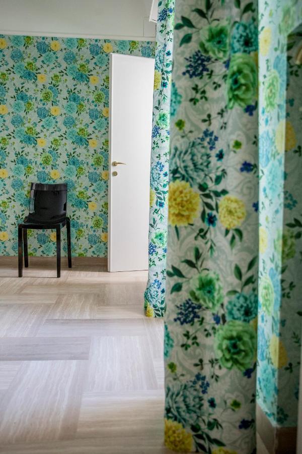 Kasa Lupus B&B 루체라 외부 사진