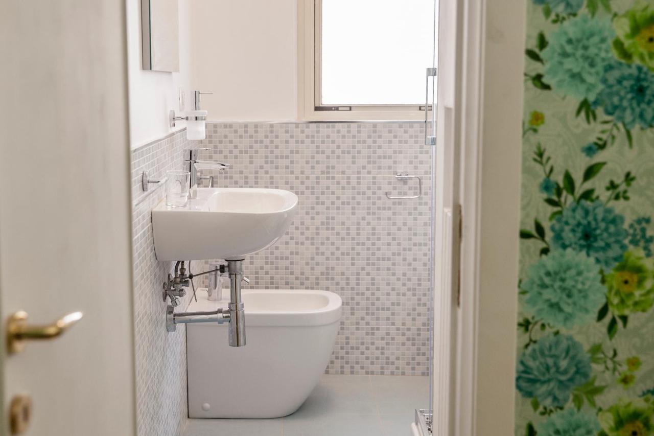 Kasa Lupus B&B 루체라 외부 사진